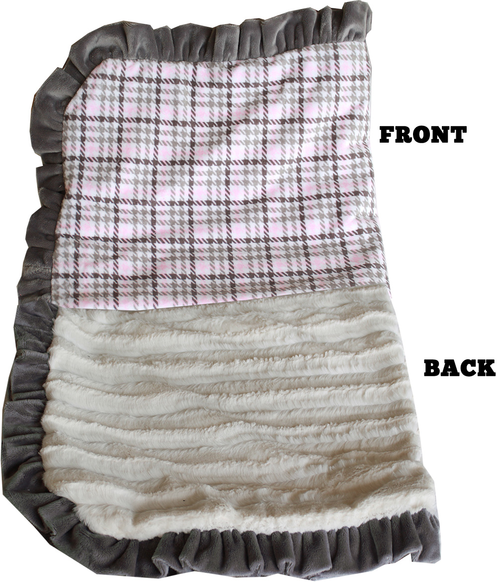 Luxurious Plush Pet Blanket Pink Plaid Full Size